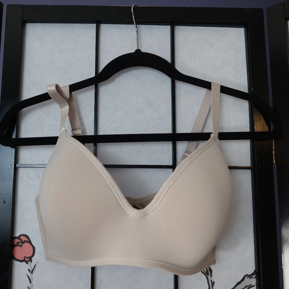 Rene Rofe Cream Seamless Bra 36D - Picture 1 of 5